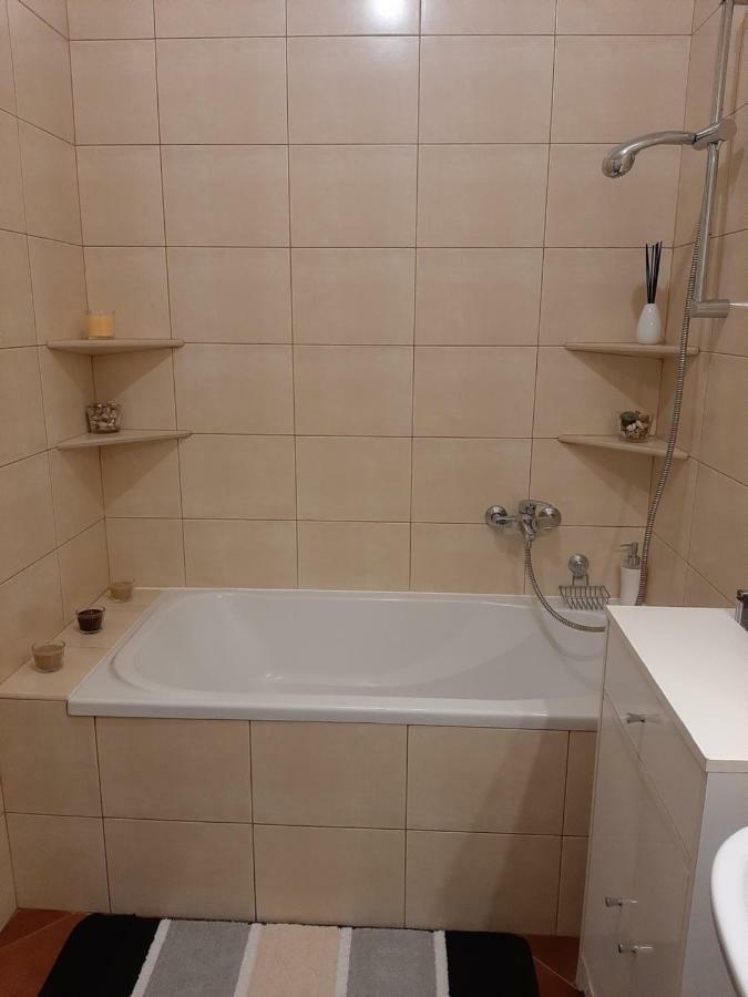 Studio Przy Aquaparku Reda Bagian luar foto